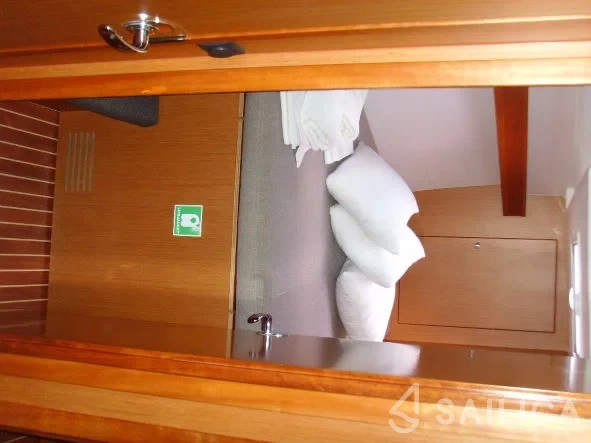 Bavaria 45 Cruiser - Yacht Charter Sailica