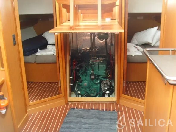 Bavaria 45 Cruiser - Yacht Charter Sailica