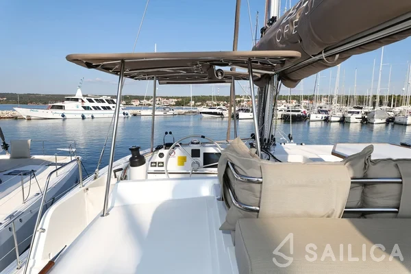 Bali 4.4 - Yacht Charter Sailica