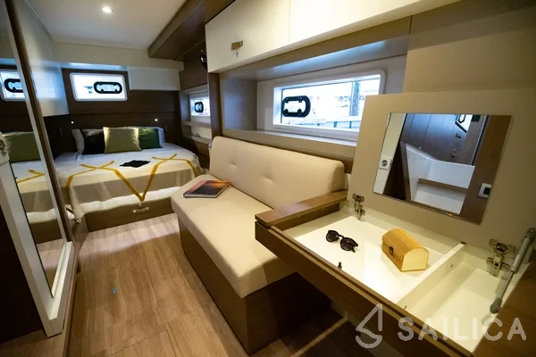 Bali 4.4 - Yacht Charter Sailica