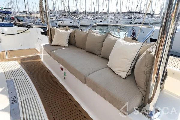 Bali 4.4 - Yacht Charter Sailica