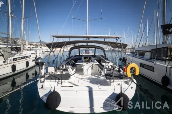 Oceanis 46.1 - Yacht Charter Sailica