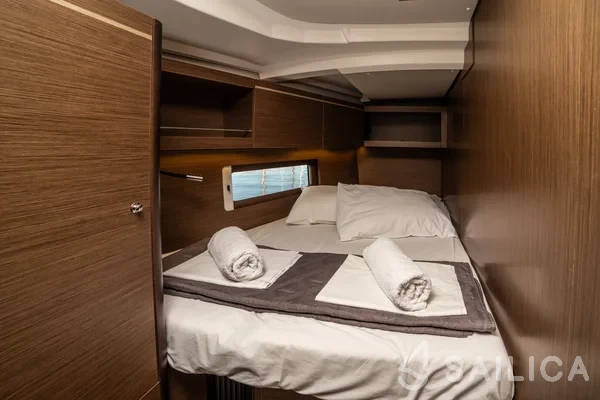 Oceanis 46.1 - Yacht Charter Sailica