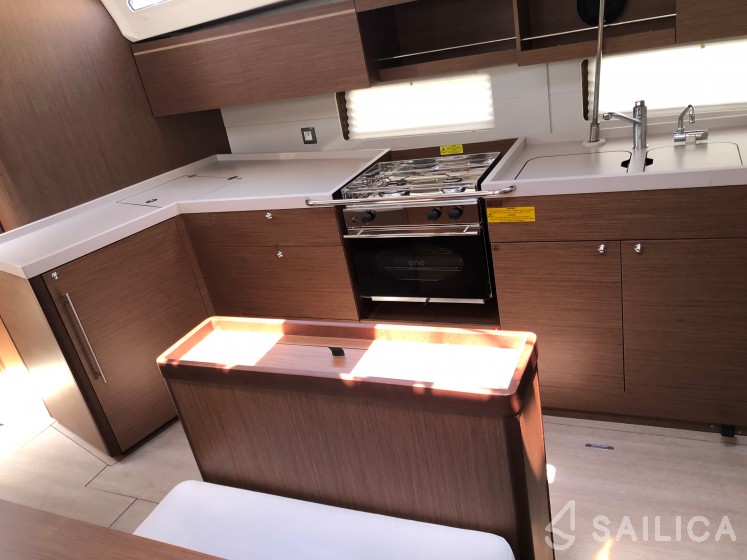 Oceanis 46.1 - Yacht Charter Sailica