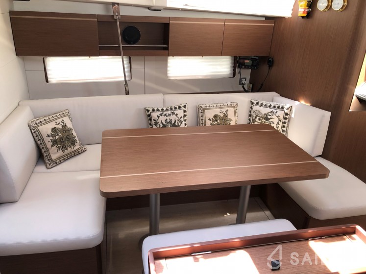 Oceanis 46.1 - Yacht Charter Sailica