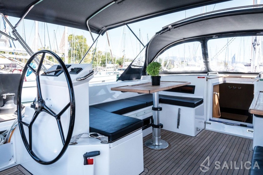 Bavaria C50 - Yacht Charter Sailica