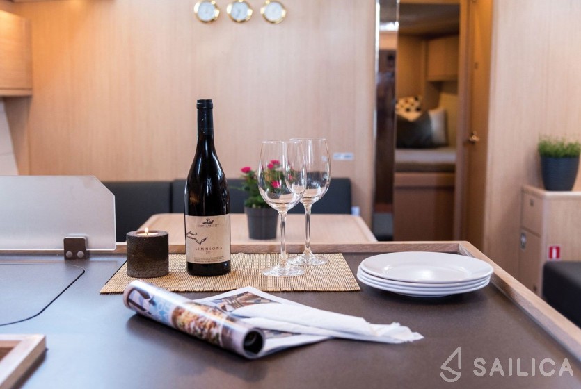 Bavaria C50 - Yacht Charter Sailica