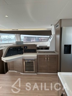 Bali 4.6 - Yacht Charter Sailica