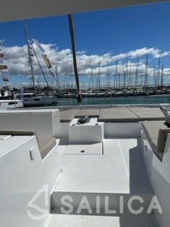 Bali 4.6 - Yacht Charter Sailica