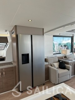 Bali 4.6 - Yacht Charter Sailica