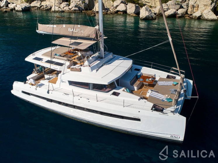 Bali 4.6 - Yacht Charter Sailica