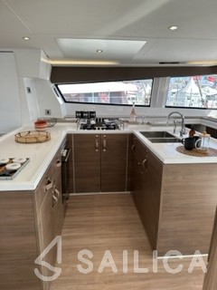 Bali 4.6 - Yacht Charter Sailica