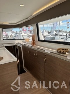 Bali 4.6 - Yacht Charter Sailica