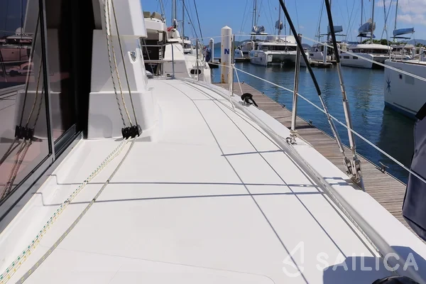 Bali Catsmart - Yacht Charter Sailica