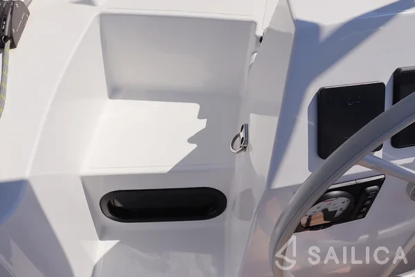 Bali Catsmart - Yacht Charter Sailica