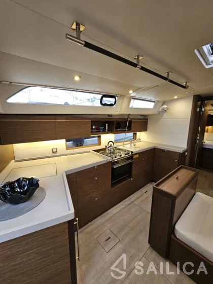 Oceanis 46.1 - Yacht Charter Sailica