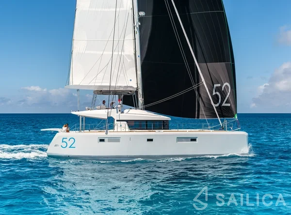 Lagoon 52F - Yacht Charter Sailica