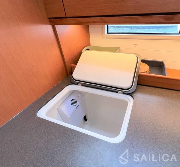 Bavaria 46 Cruiser - Yacht Charter Sailica