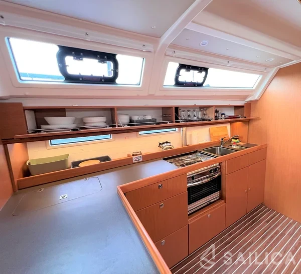 Bavaria 46 Cruiser - Yacht Charter Sailica