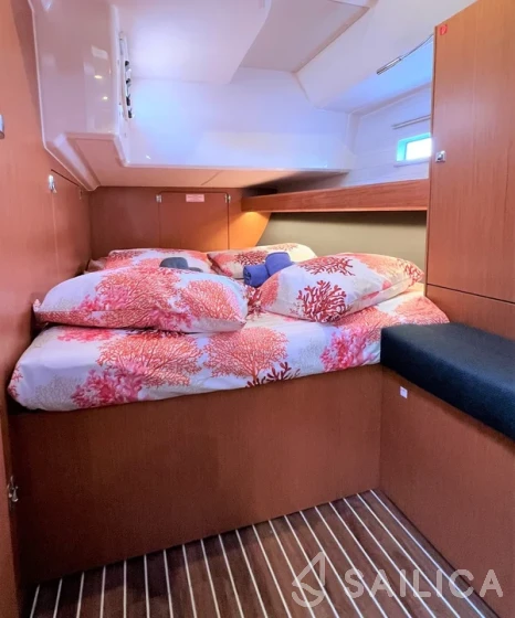 Bavaria 46 Cruiser - Yacht Charter Sailica