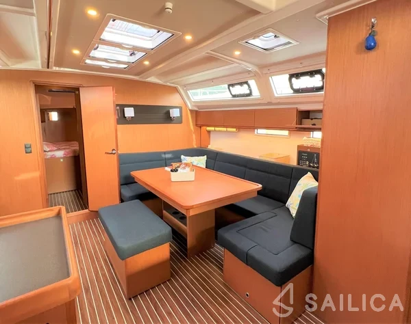 Bavaria 46 Cruiser - Yacht Charter Sailica