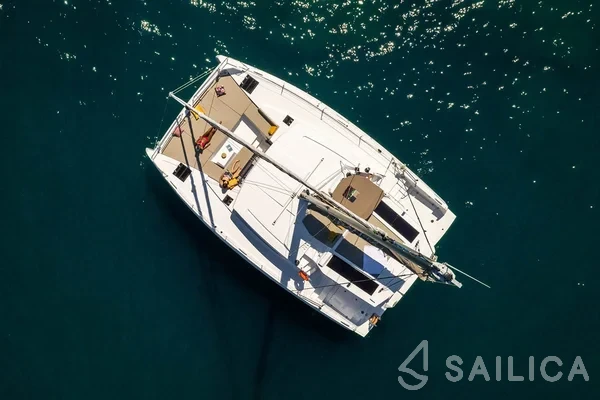 Bali 4.2 - Yacht Charter Sailica