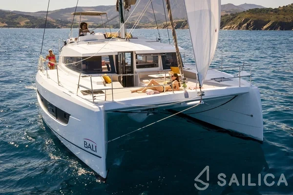 Bali 4.2 - Yacht Charter Sailica