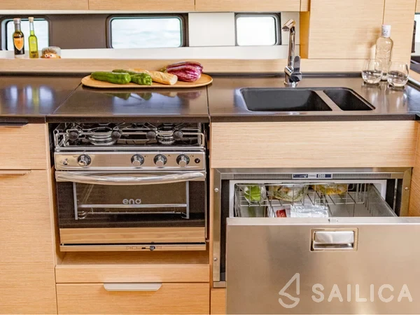 Hanse 460 - Yacht Charter Sailica