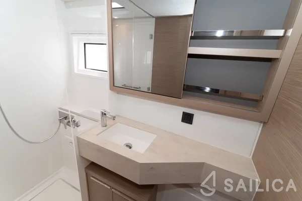 Lagoon 46  - Yacht Charter Sailica