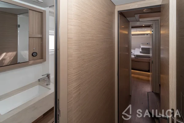 Lagoon 46  - Yacht Charter Sailica