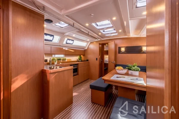 Bavaria 46 Cruiser - Yacht Charter Sailica