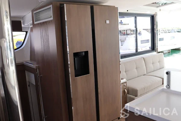 Bali 4.4 - Yacht Charter Sailica