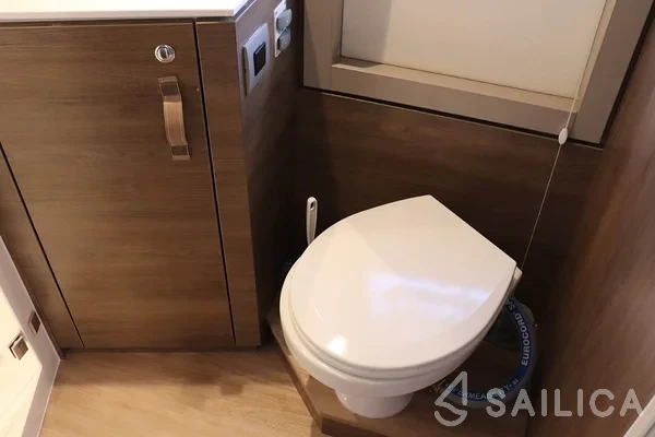 Bali 4.4 - Yacht Charter Sailica