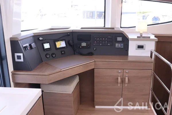 Bali 4.4 - Yacht Charter Sailica