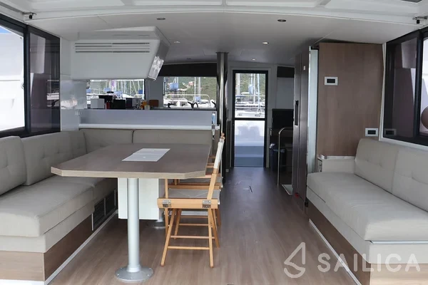 Bali 4.4 - Yacht Charter Sailica