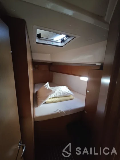 Bavaria 46 Cruiser - Yacht Charter Sailica