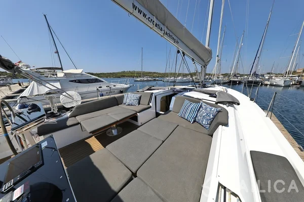 Hanse 460 - Yacht Charter Sailica