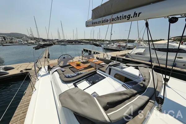 Hanse 460 - Yacht Charter Sailica