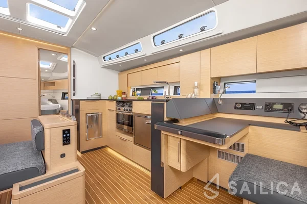 Hanse 460 - Yacht Charter Sailica