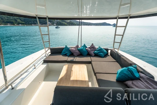 Lagoon 51 - Yacht Charter Sailica