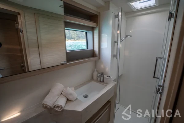 Lagoon 51 - Yacht Charter Sailica