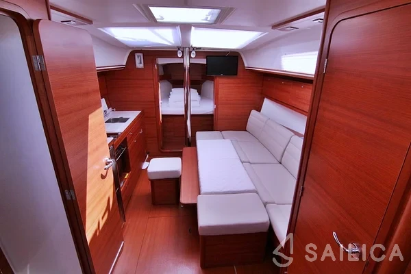 Dufour 382 GL - Yacht Charter Sailica