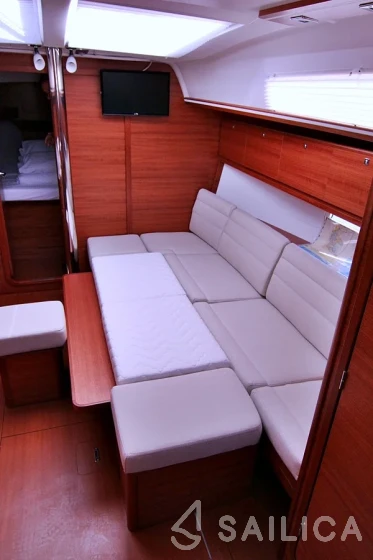 Dufour 382 GL - Yacht Charter Sailica
