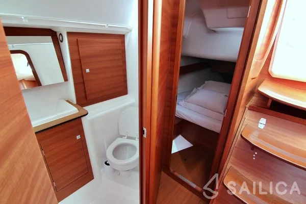 Dufour 382 GL - Yacht Charter Sailica