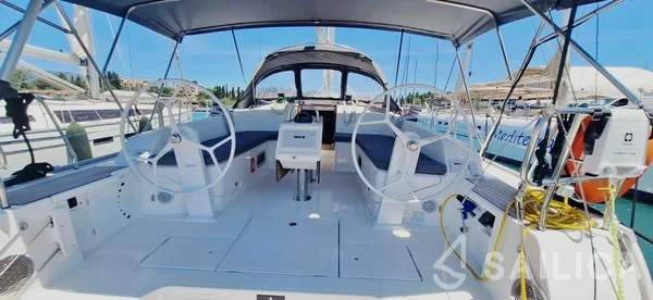 Bavaria 46 Cruiser - Yacht Charter Sailica