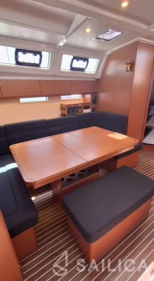 Bavaria 46 Cruiser - Yacht Charter Sailica