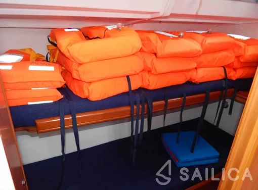 Cyclades 50.5 - Yacht Charter Sailica