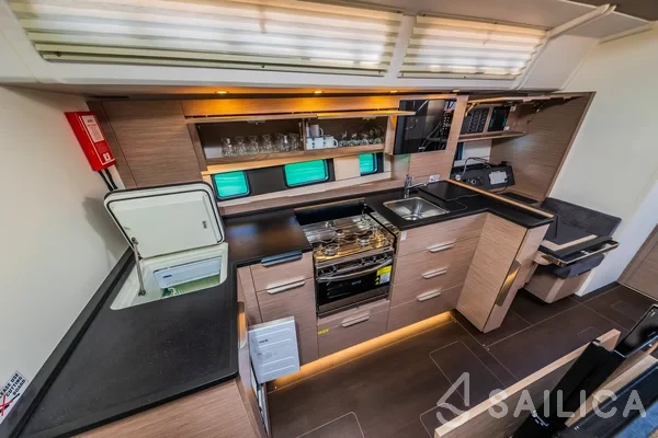 Hanse 460 - Yacht Charter Sailica