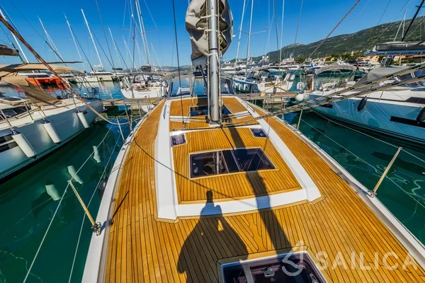 Hanse 460 - Yacht Charter Sailica