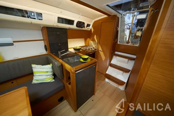 Sun Odyssey 349 - Yacht Charter Sailica